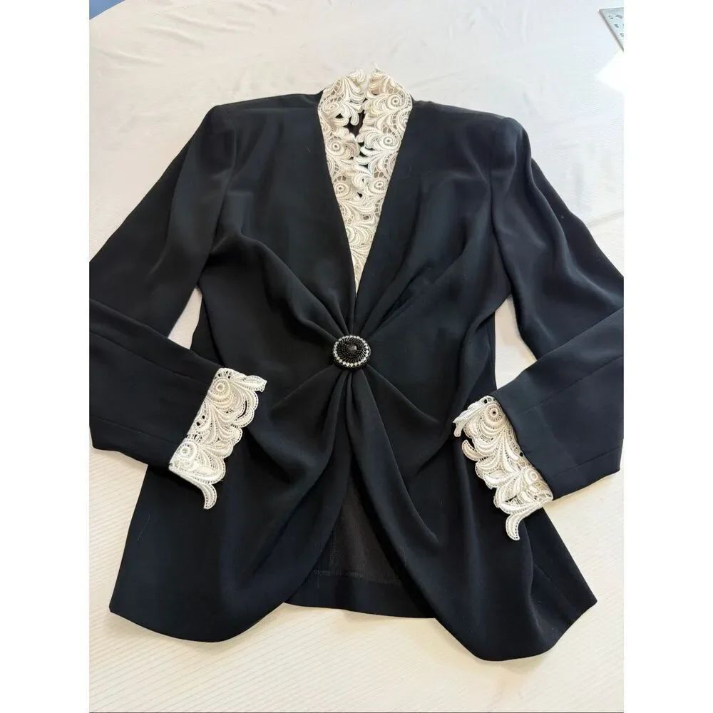 VTG Daymor Couture Black Lace 80s Evening Jacket Formal Statement Beaded Size 10